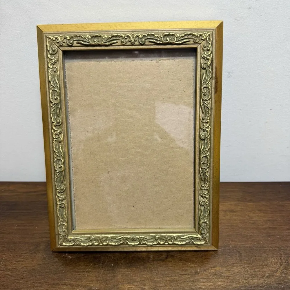 Vintage Picture Frame 5x7 Hollywood Regency French Country Baroque Gold Ornate